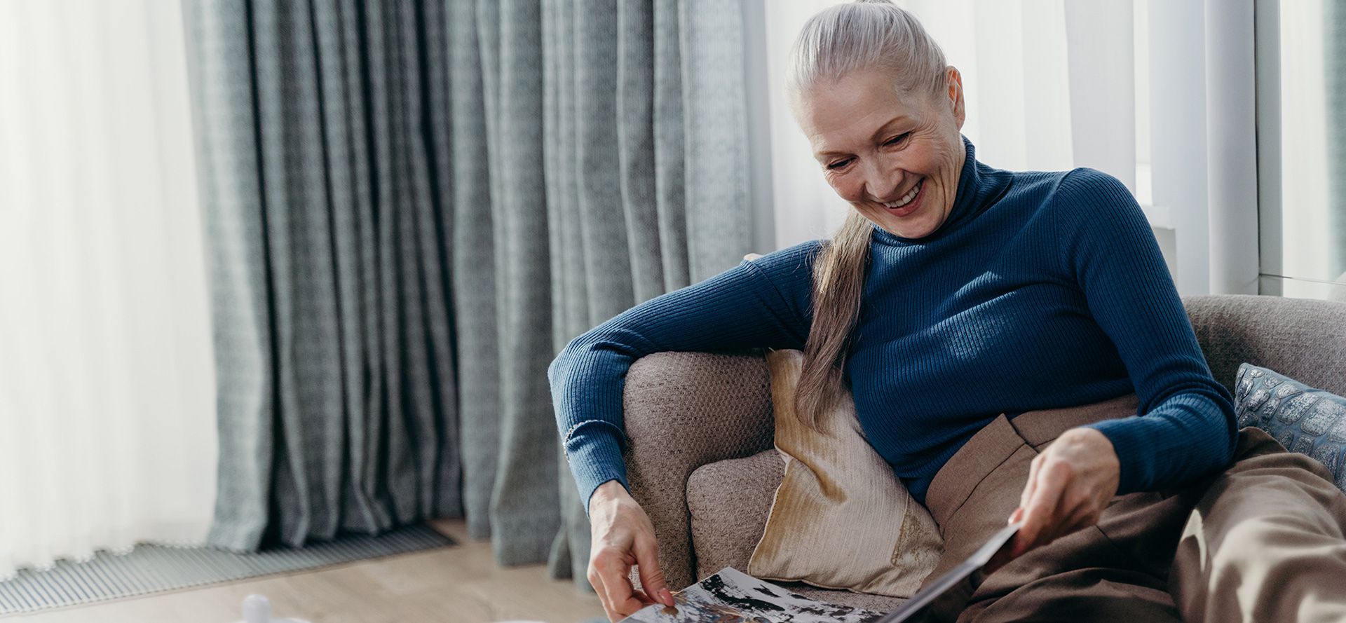 Women over 40 with magazine.