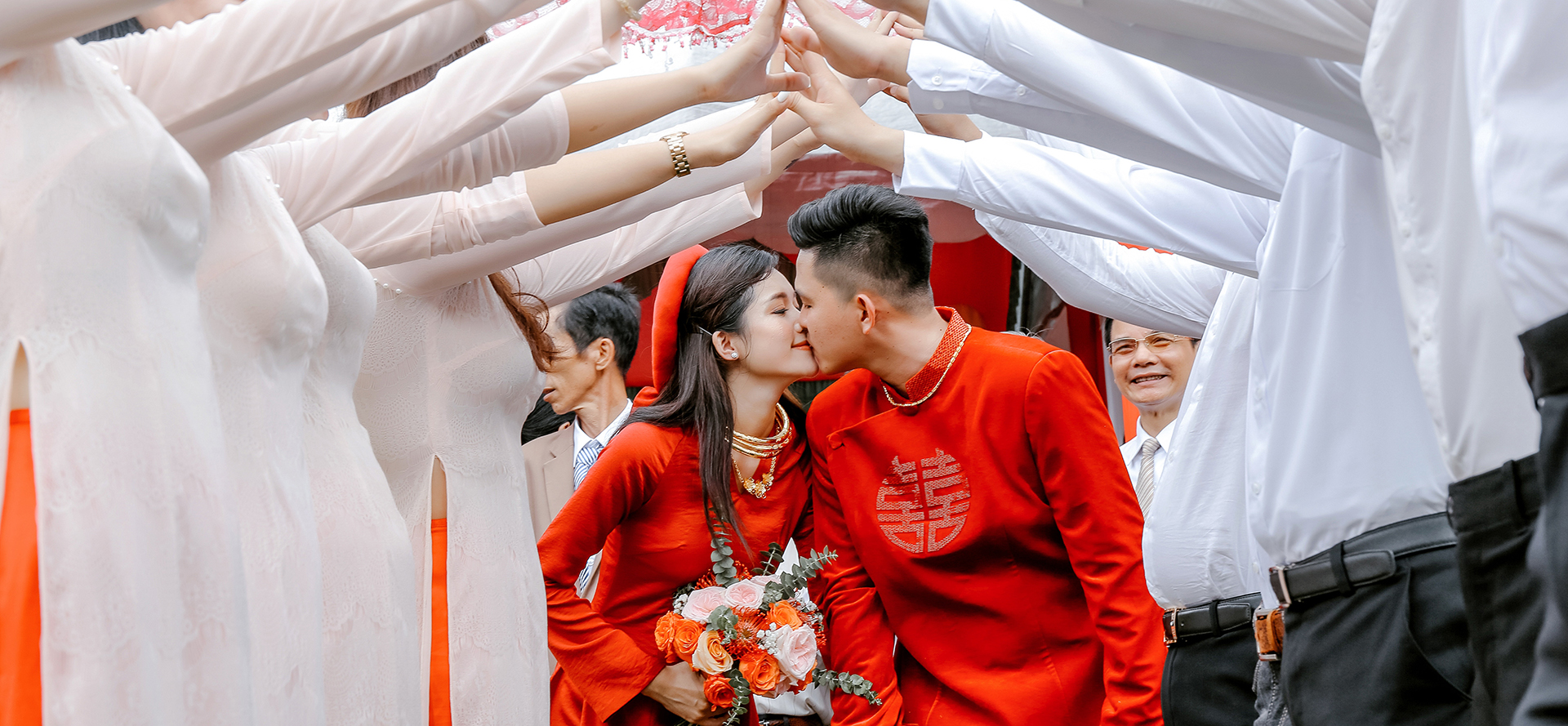 A Chinese couple celebrating their wedding.