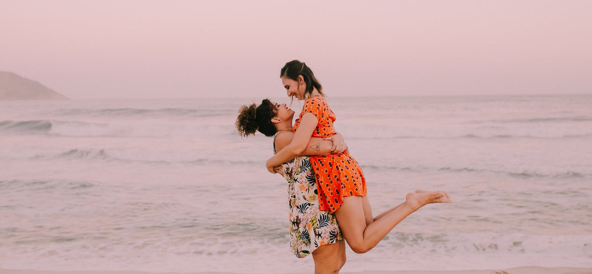 To piger på en strand dating.