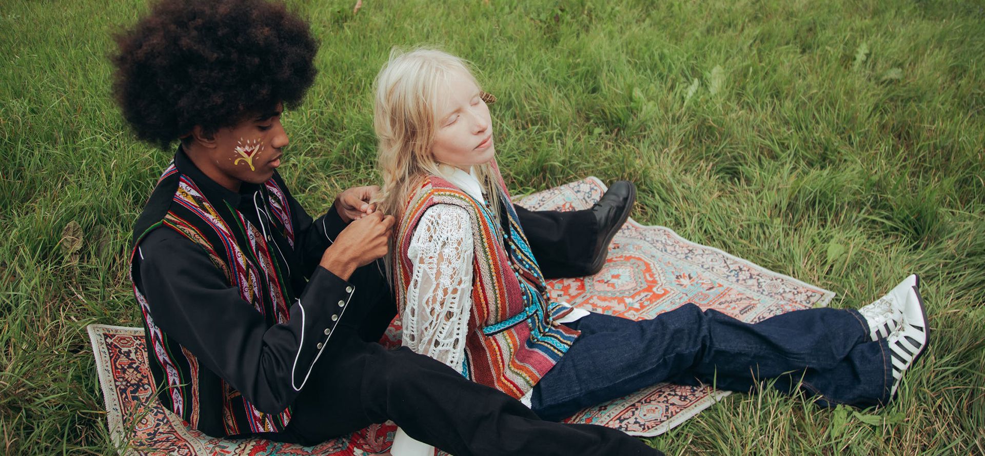 Hippie dating in the field.